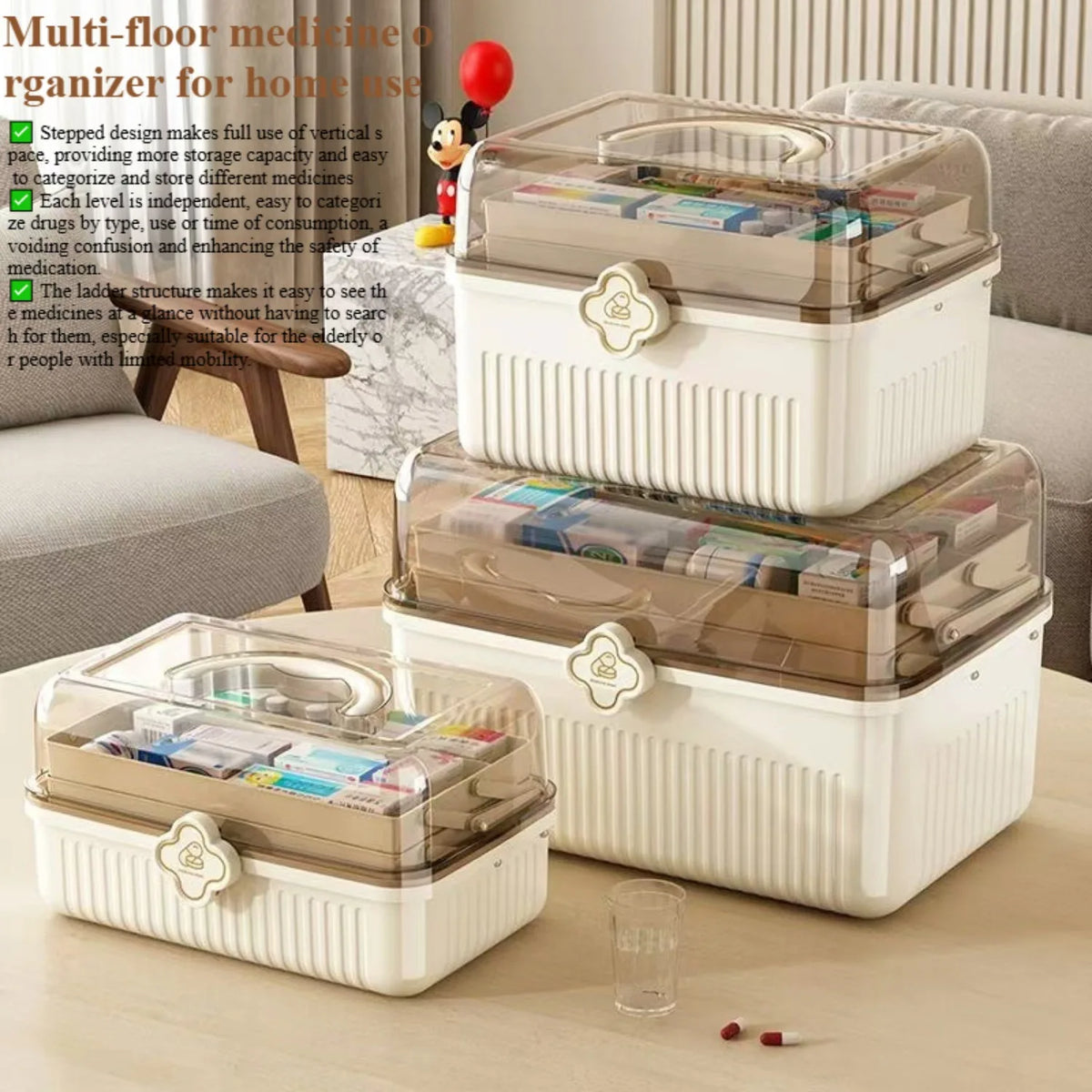 boîte médicaments multiétages blanc crème transparent moderne comprimés flacons verre stylos postits calculatrice
