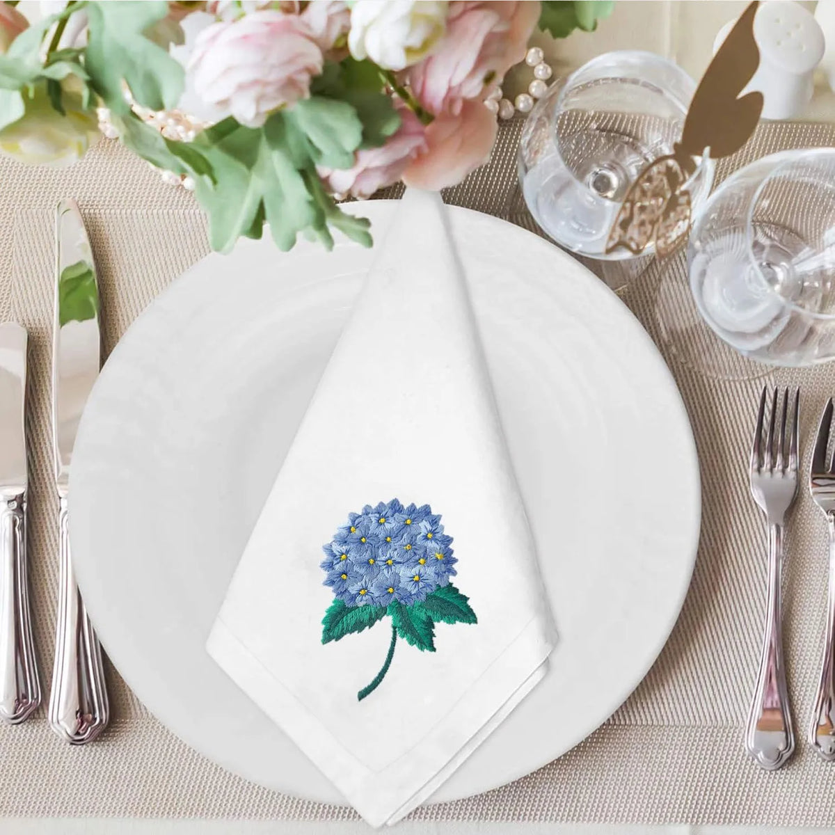 serviettes table brodées hydrangeas blanc bleu vert or élégantes mariage anniversaire