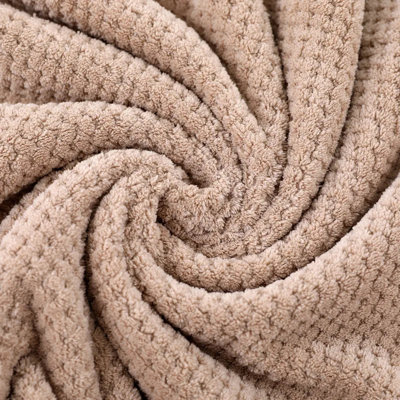 serviette bain microfibre séchage rapide motif points couleurs gris rose blanc bleu clair douce
