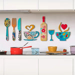 décoration murale bois ustensiles vaisselle fourchette cuillère tasse verre rustique chambre cuisine