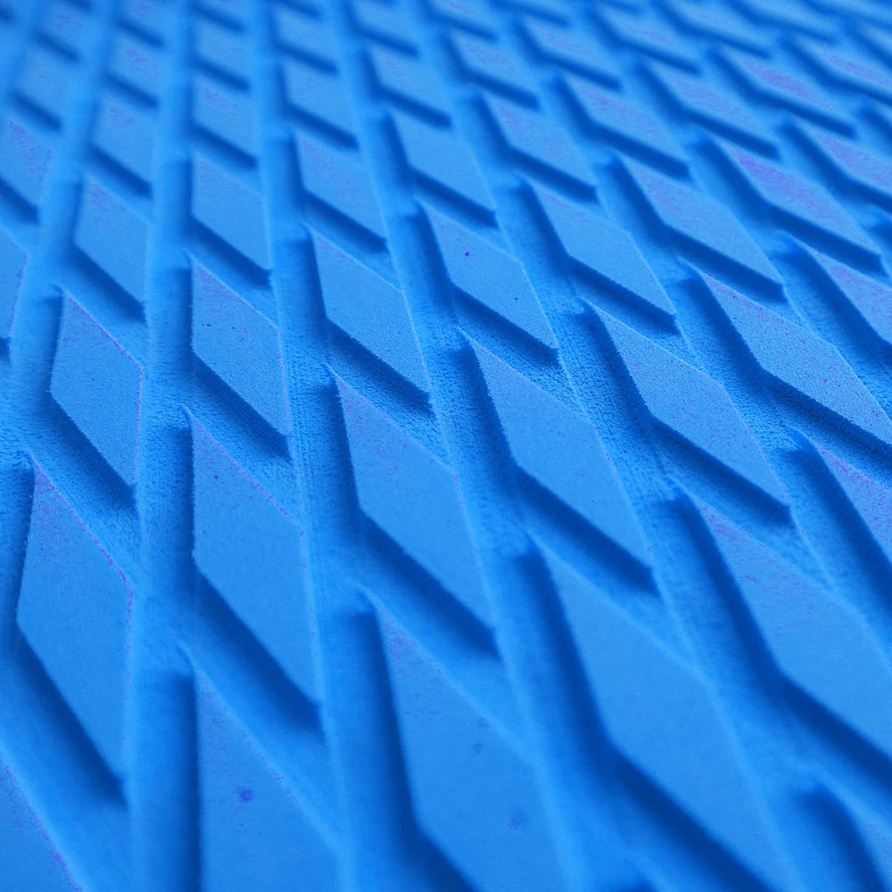 traction pad surf planche mousse eva adhésif antidérapant gris rayures diagonales moderne kayak piscine