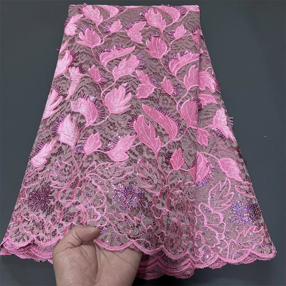 tissu dentelle violet noir rose fleurs feuilles paillettes broderie cérémonie mariage haut qualité 130cm