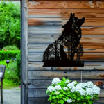 sculpture murale loup noir scène forestière artisanal moderne décoration intérieure chambre salon métal opacité