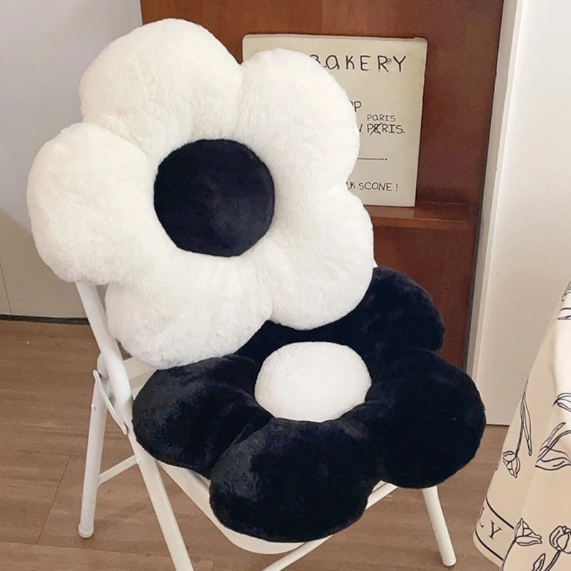 coussin fleuri doux blanc noir pelucheux moderne décoration canapé siège chambre lit