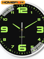 horloge murale moderne fond noir cadres blancs aiguilles vert fluo números blancos lignes blanches