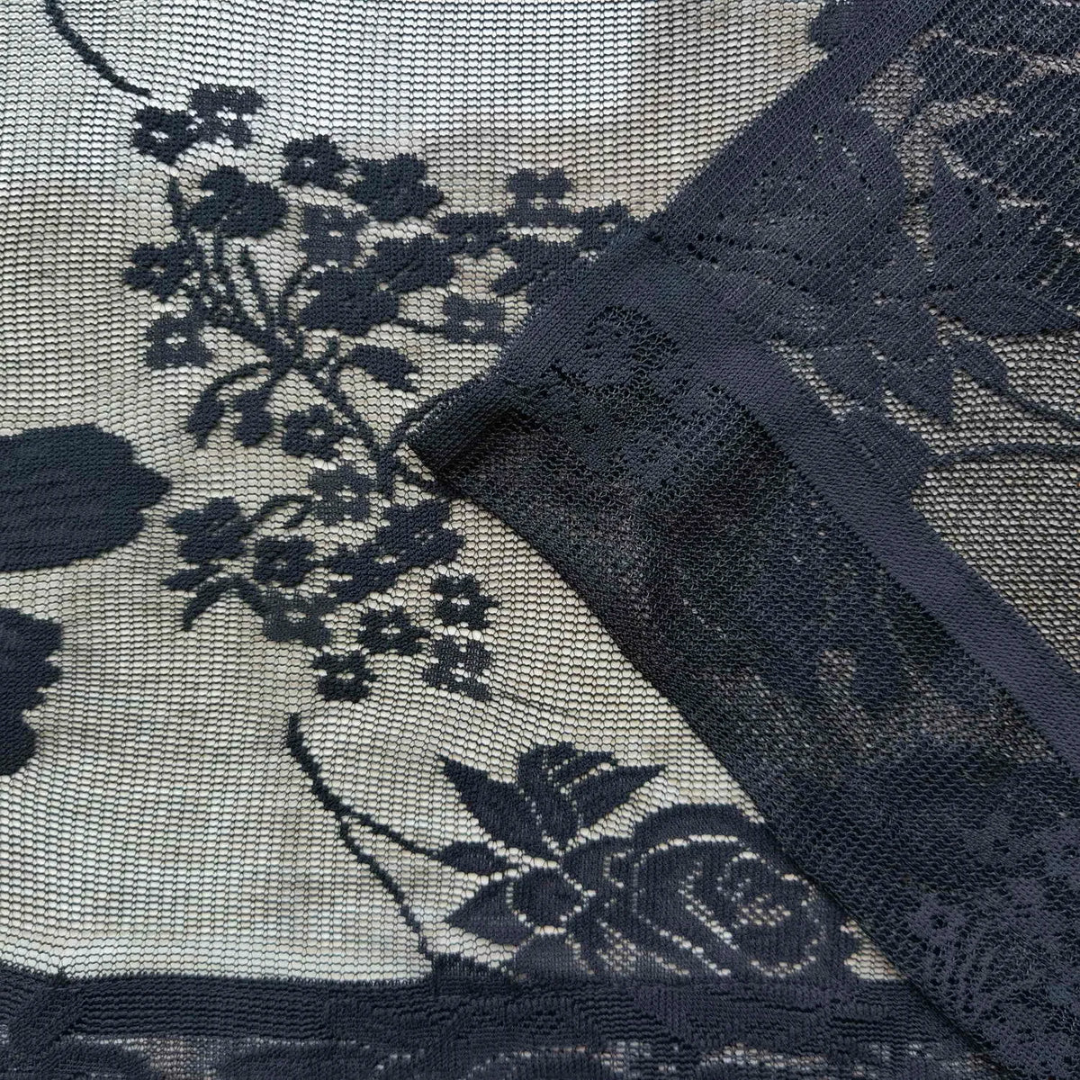 rideau noir dentelle papillon transparent japonais fenetre maison