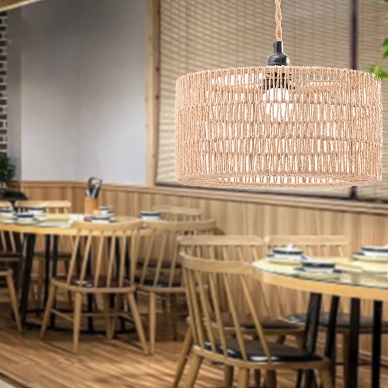 suspension lumineuse tissée fibre naturelle rustique boho chic opacité beige câble noir connecteur métallique