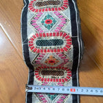 ruban brodé dentelle polyester motifs floraux géométriques élégant noir doré bleu rose vert