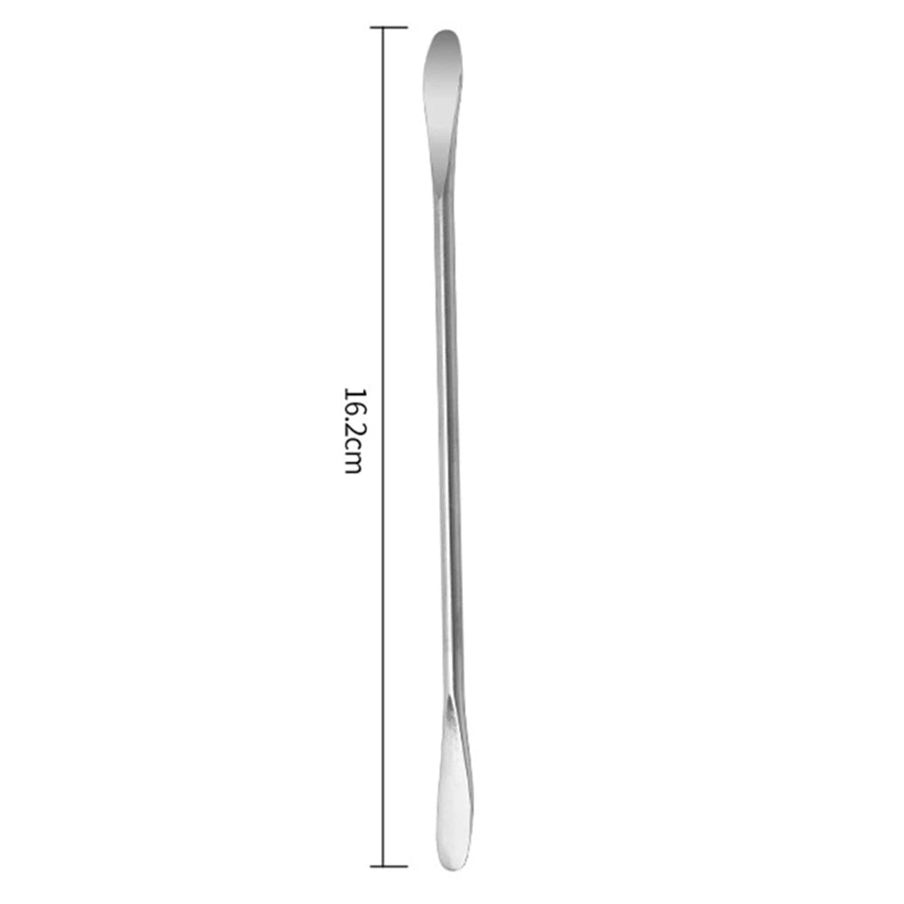 spatule maquillage acier inoxydable argenté moderne lisse brillante outils cosmétiques minimaliste qualité professionnelle durable