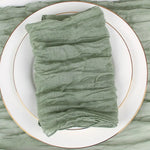 serviettes plissées élégantes moderne rouge noir bleu rose beige kaki verte anneaux dorés table