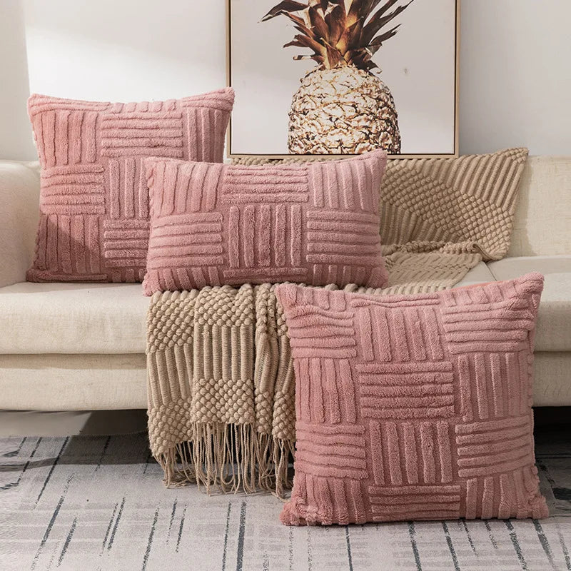 coussins décoratifs modernes texture duveteuse motifs rectangles couleurs vert menthe beige rose blanc gris