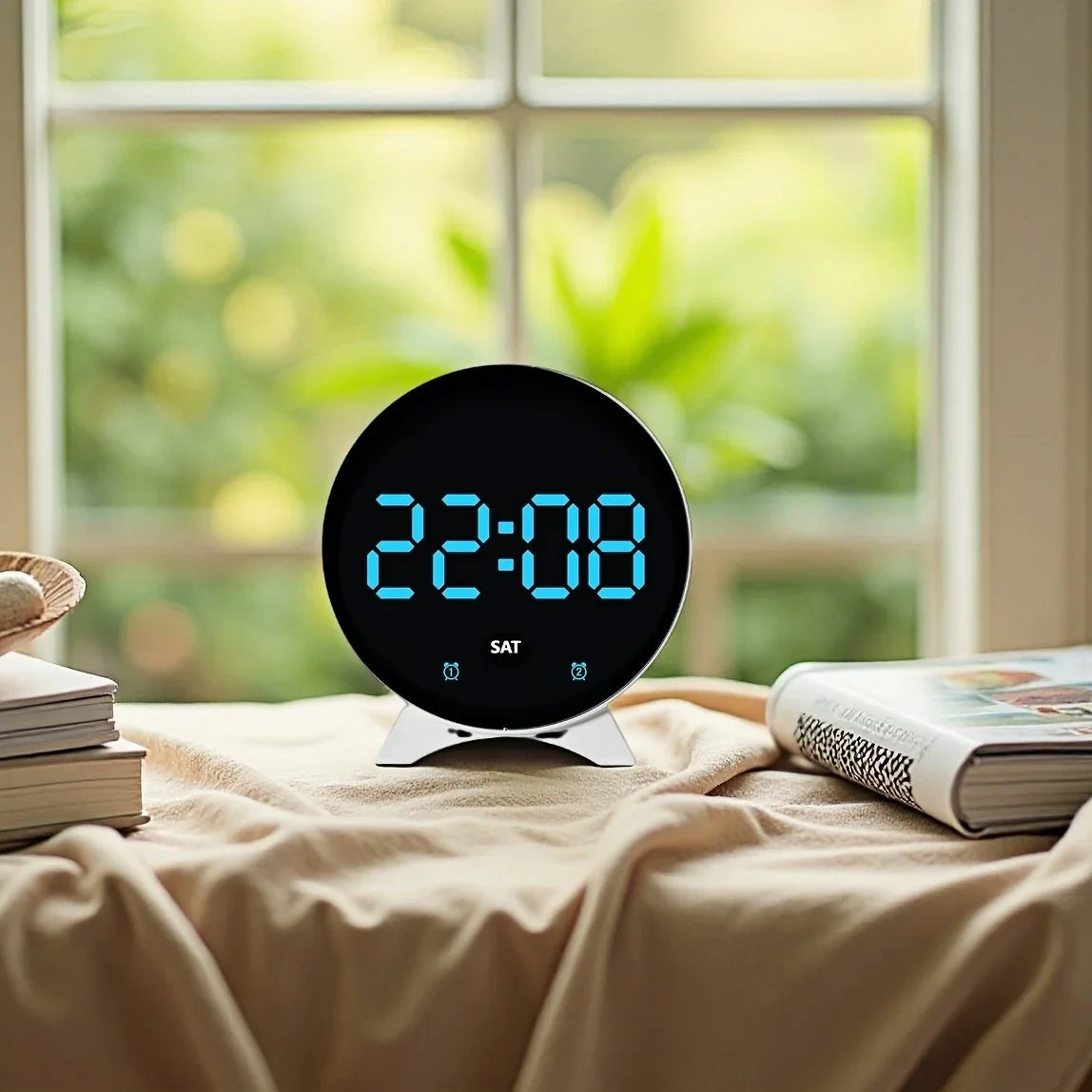 horloge numérique moderne affichage température semaine alarmes LED blanc noir vert bleu