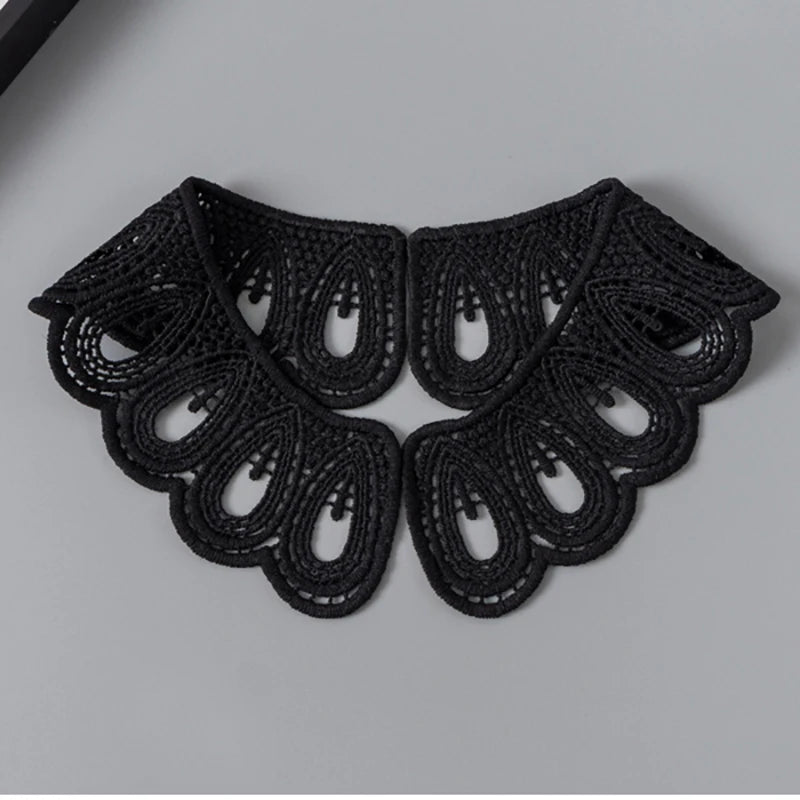 collier dentelle blanc noir ajouré classique élégant opaque accessoire mode tricot polyester coton