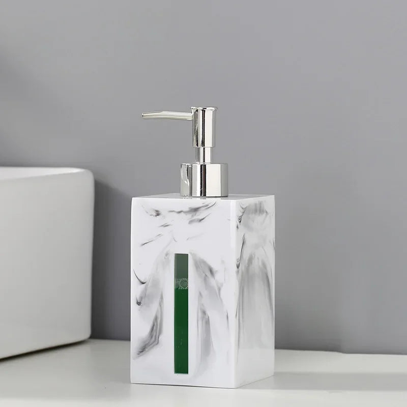 distributeur savon liquide céramique marbre blanc noir vert moderne salle bain parfum fleurs séchées