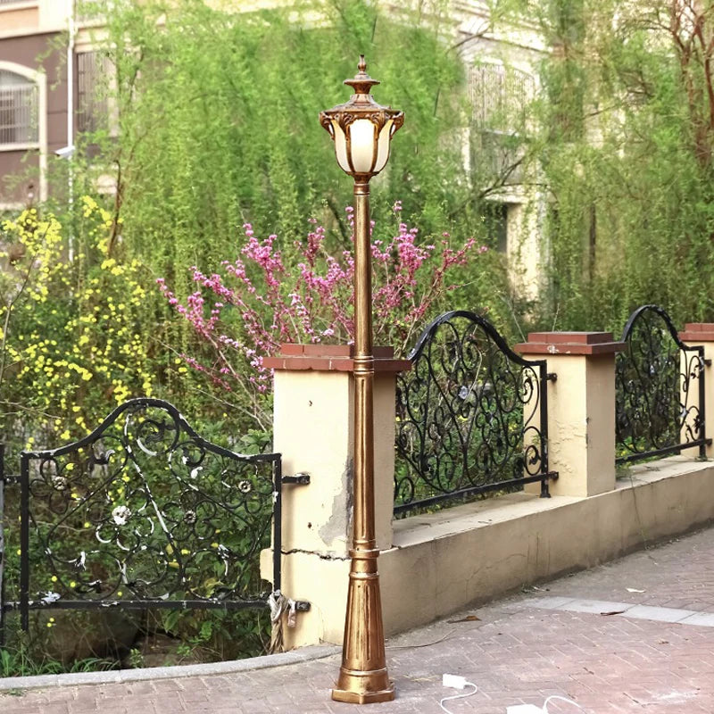 lampadaire led extérieur vintage fer noir or classique ip65 flux lumineux moins 60