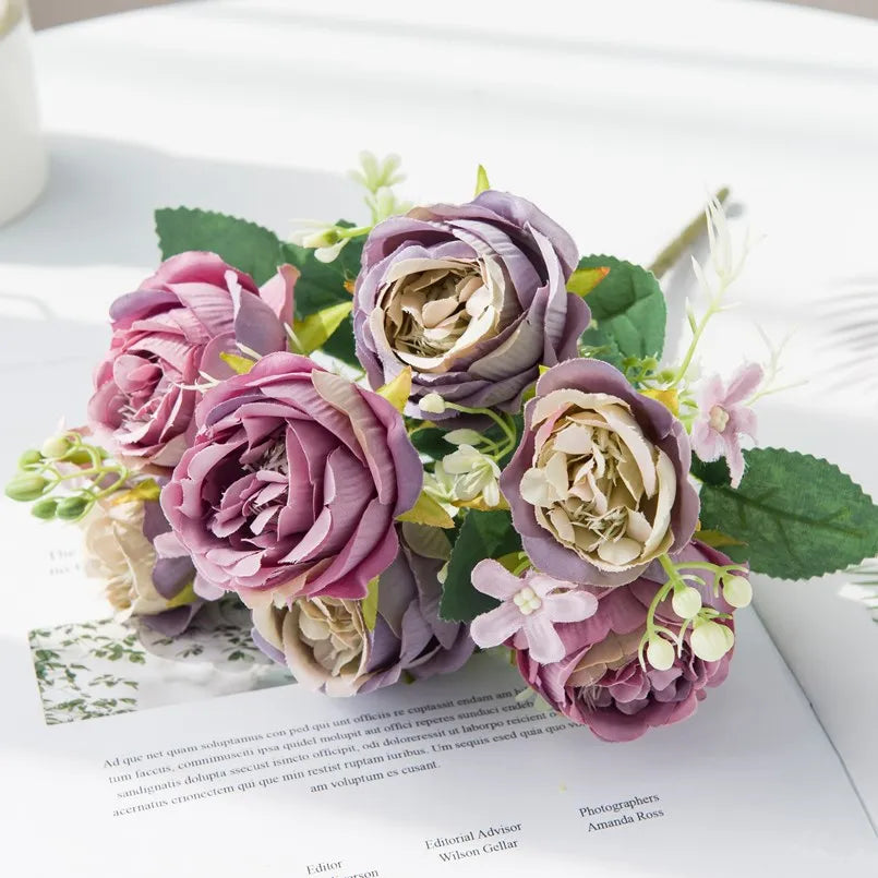 bouquet artificiel soie pivoine rose violet blanc décoration intérieure classique rustique vase transparent