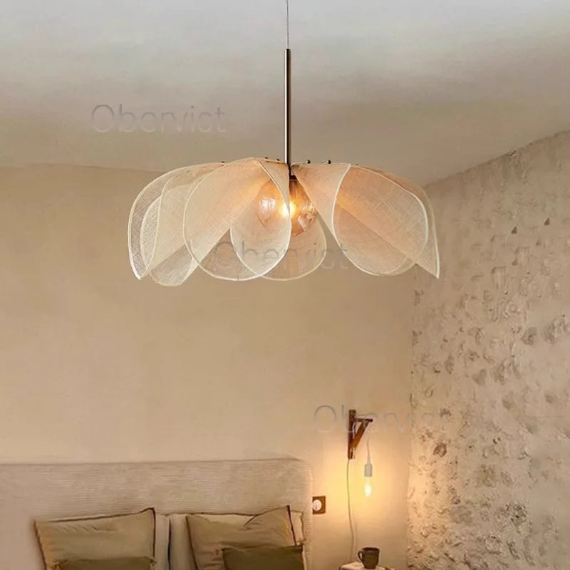 suspension lumineuse moderne blanc motif feuilles fixation lumière chaude dimension 50cm 60cm