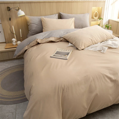 Parure de lit simple 3 pièces 100% coton beige sur lit 2 personnes