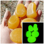 pierres décoratives luminescentes modernes multicolores vert bleu jaune opaques jardin