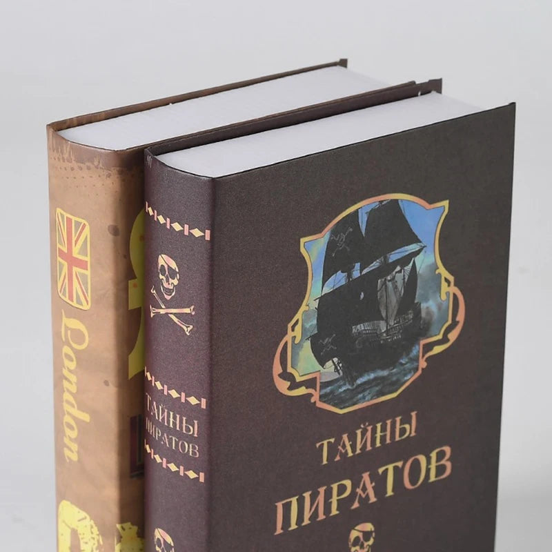 Comparaison des deux tailles de faux livres pour décoration intérieure