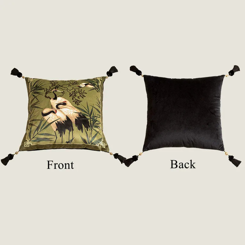 coussins decoratifs velours oiseaux blancs bambou vert pompons noirs classique oriental deco maison