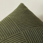 ensemble coussin décoratif vert olive rayures horizontales moderne velours côtelé patchwork canapé