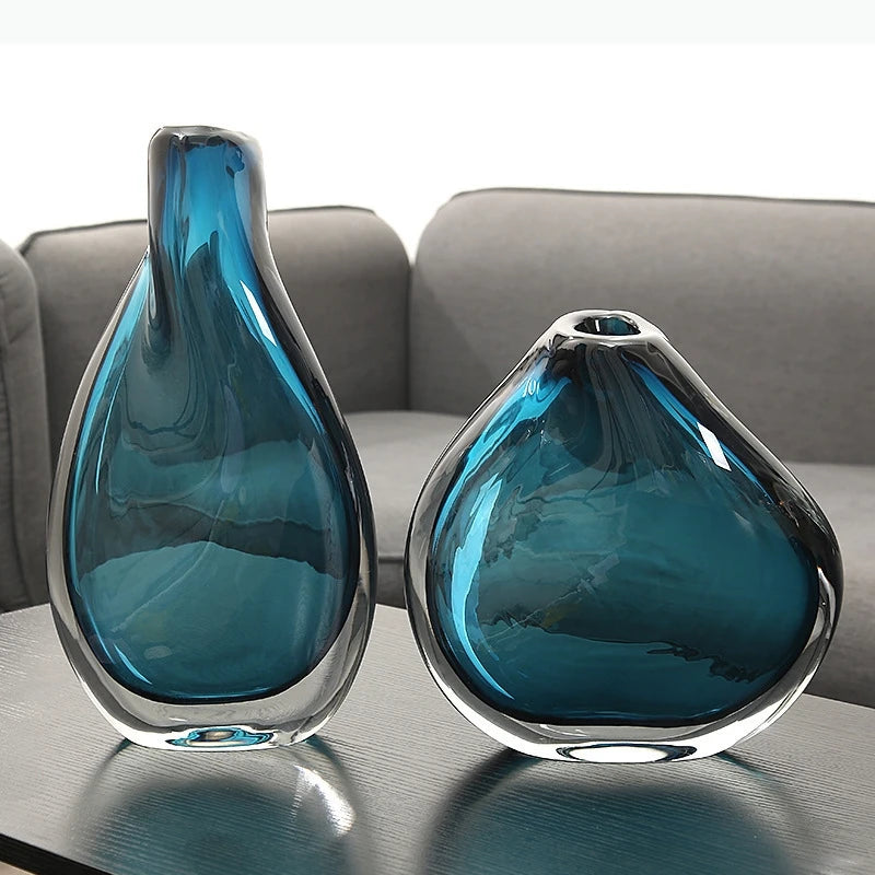 vase moderne transparent bleu marbré décoration intérieure fleur artificielle arrangement table