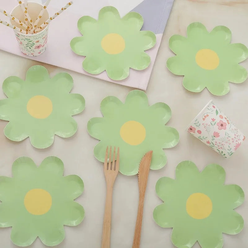 assiettes jetables fleurées anniversaire moderne enfantin blanc rose vert violet