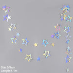 guirlande décorative multicolore stars lunes cercles effet holographique iridescent enfantin cosmique festif