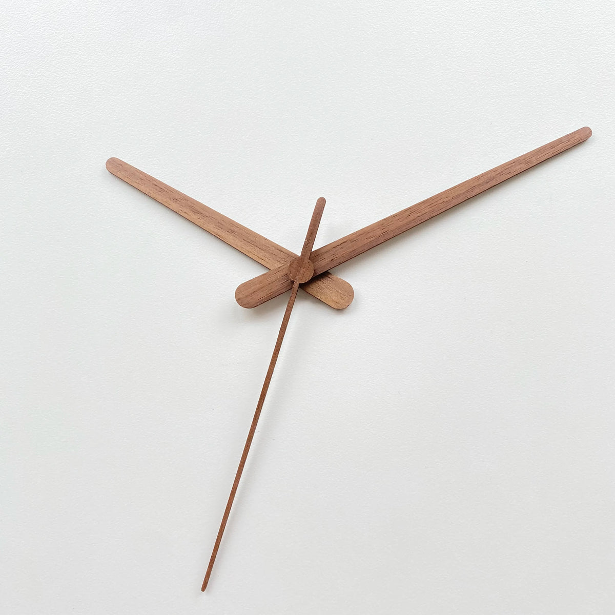 horloge murale aiguille bois moderne marron clair minimaliste quartz remplacement aiguilles montre