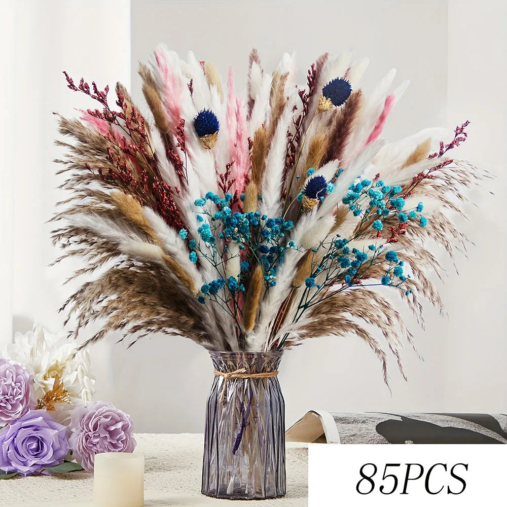 bouquet dried flowers rouge blanc bleu vert feuilles fleurs plumes ruban bleu naturel rustique