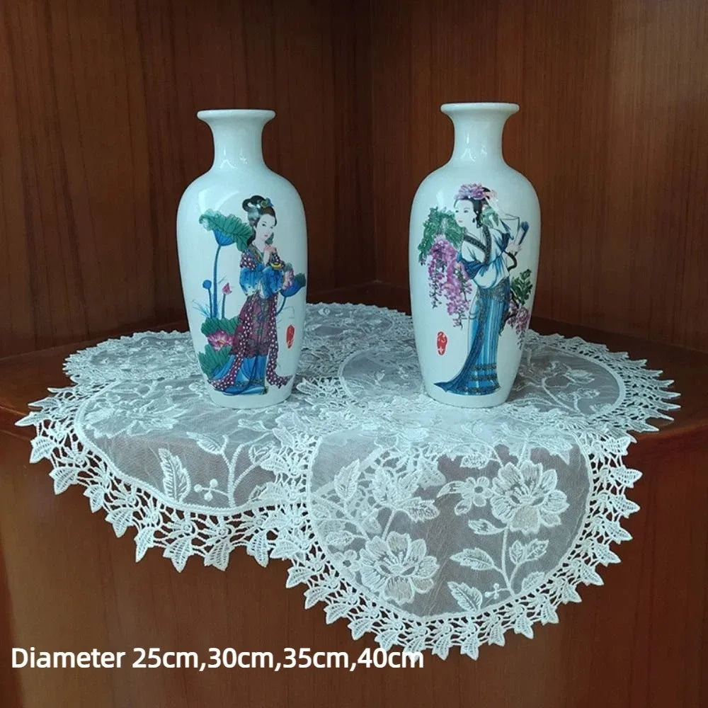 serviettes table dentelle fleurées traditionnelles réutilisables blancs opaques maison fêtes