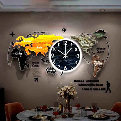 Horloge murale numérique LED blanche avec affichage clair sur fond blanc
