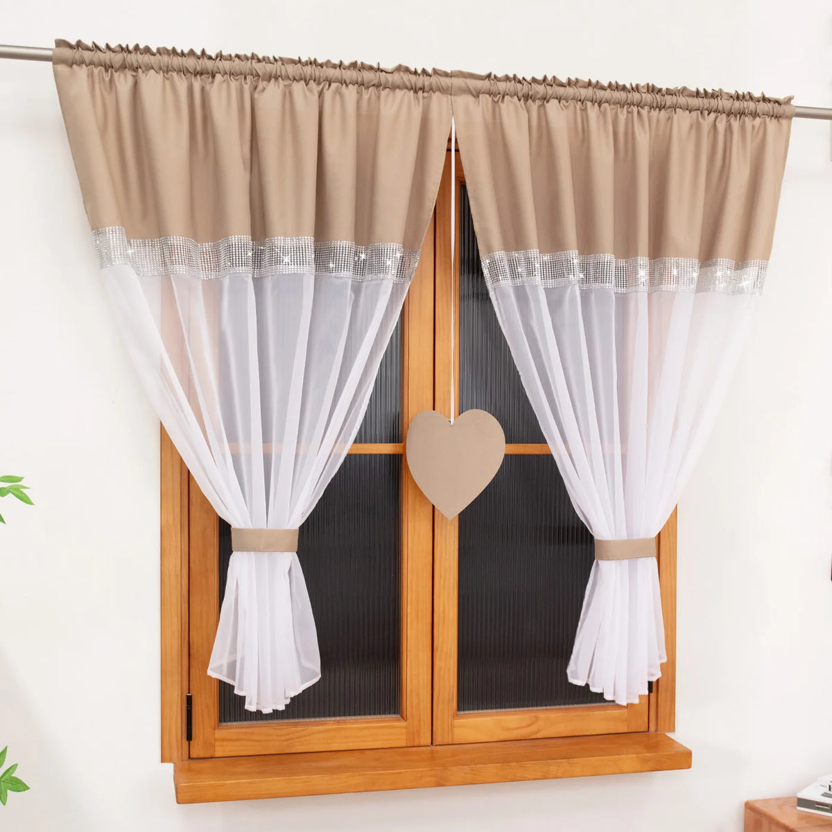 rideau moderne élégant polyester translucide motif rayures beige blanc salon