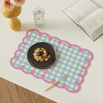 tapis table bleu clair rose jaune carreaux géométrique vintage rustique adhésif moderne rectangle