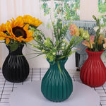 vase décoratif moderne blanc noir gris rouge vert rayures verticales opacité