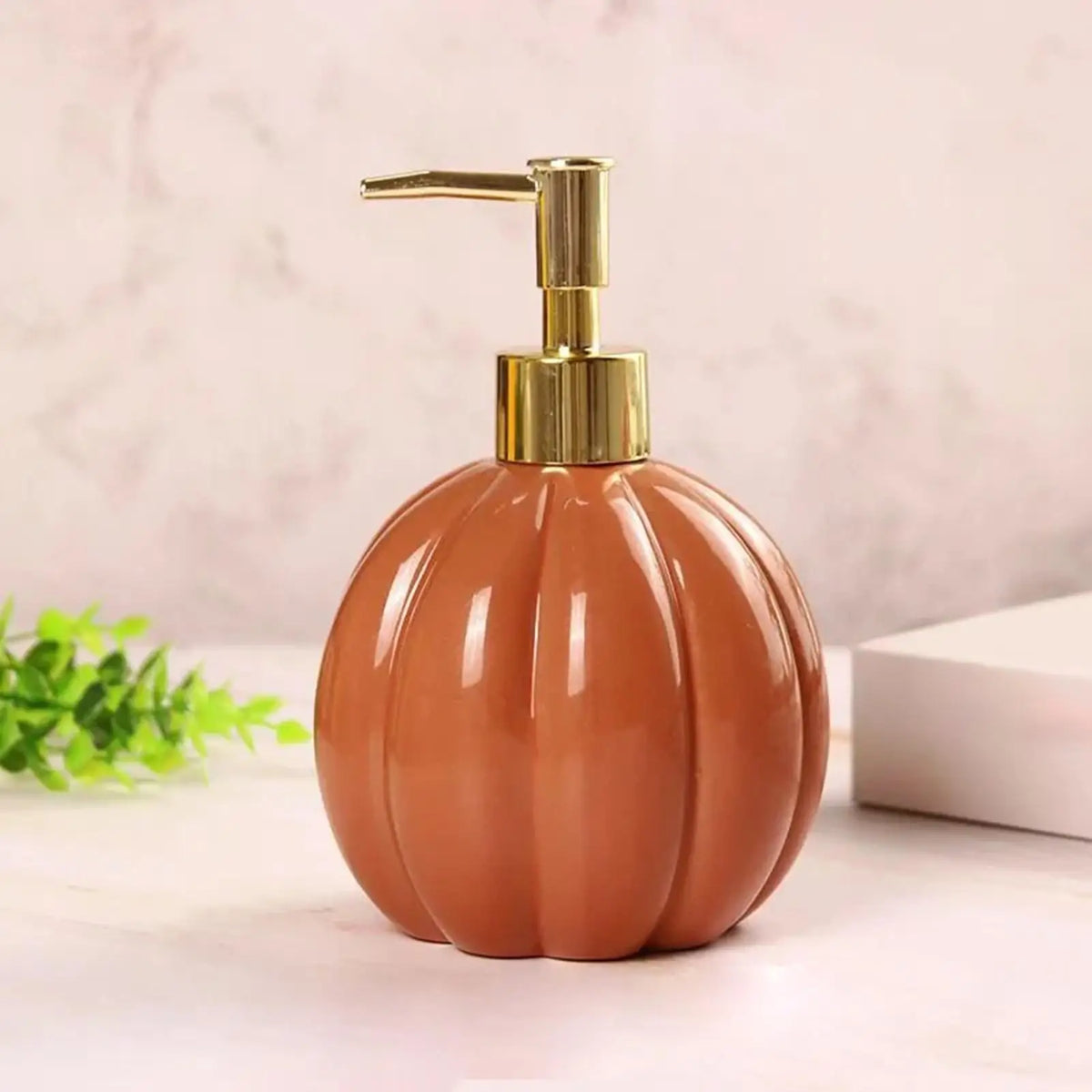 distributeur savon liquide citrouille orange moderne rechargeable pompe dorée