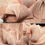 tissu plissé papier rayures horizontales bleu blanc orange rose artisanal texturé décoration mariage présentation