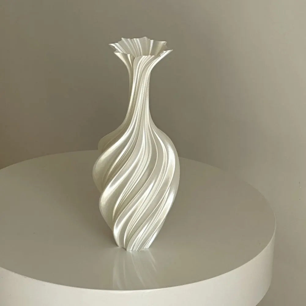 vase decoratif moderne texturé lignes ondulées rouge blanc noir argenté minimaliste table