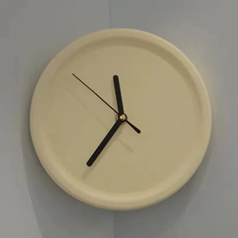 horloge murale moderne simple bleu rouge noir aiguille sans tic tac minimaliste salon