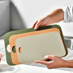 planches découper tissées moderne vert orange beige poignées intégrées respectueuses environnement stockables