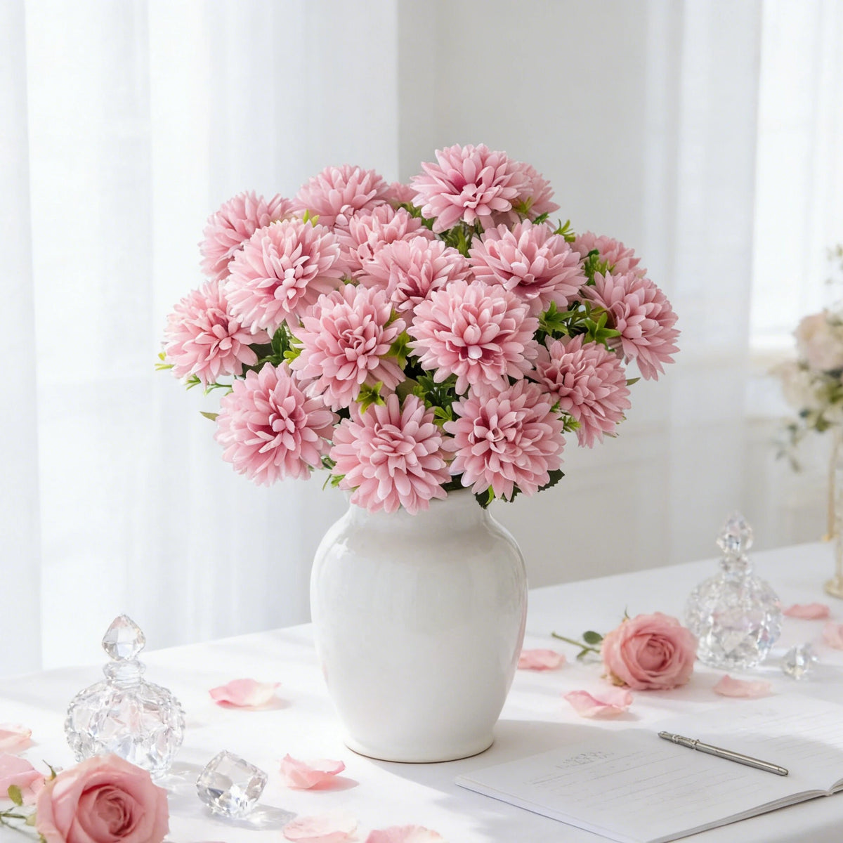 décoration intérieure bouquet fleurs artificielles gerbera modernes pompons couleur rouge blanc jaune minimaliste