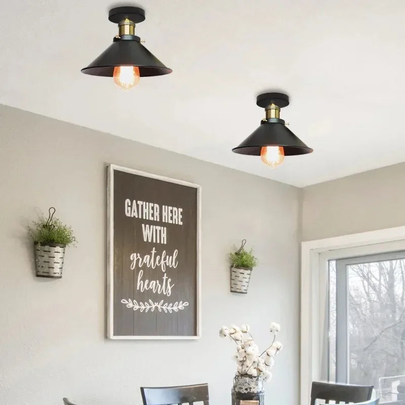 suspension lumineuse industrielle moderne conique noire dorée ampoule
