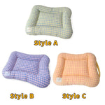 coussin animal velours côtelé carreaux bleu clair jaune rose blanc confortable moderne