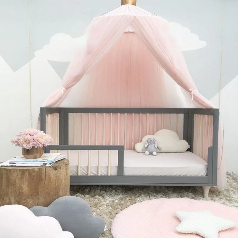 rideau lit étoiles dorées fond blanc transparent romantique enfants chambre décoration fixations
