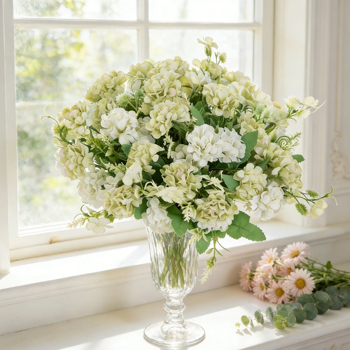 bouquet hortensia artificielle soie blanche verte décoration mariage anniversaire intérieur moderne fixe ruban