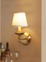lampe murale cuivre abat jour blanc éclairage salle bain entrée classique facile flux lumineux
