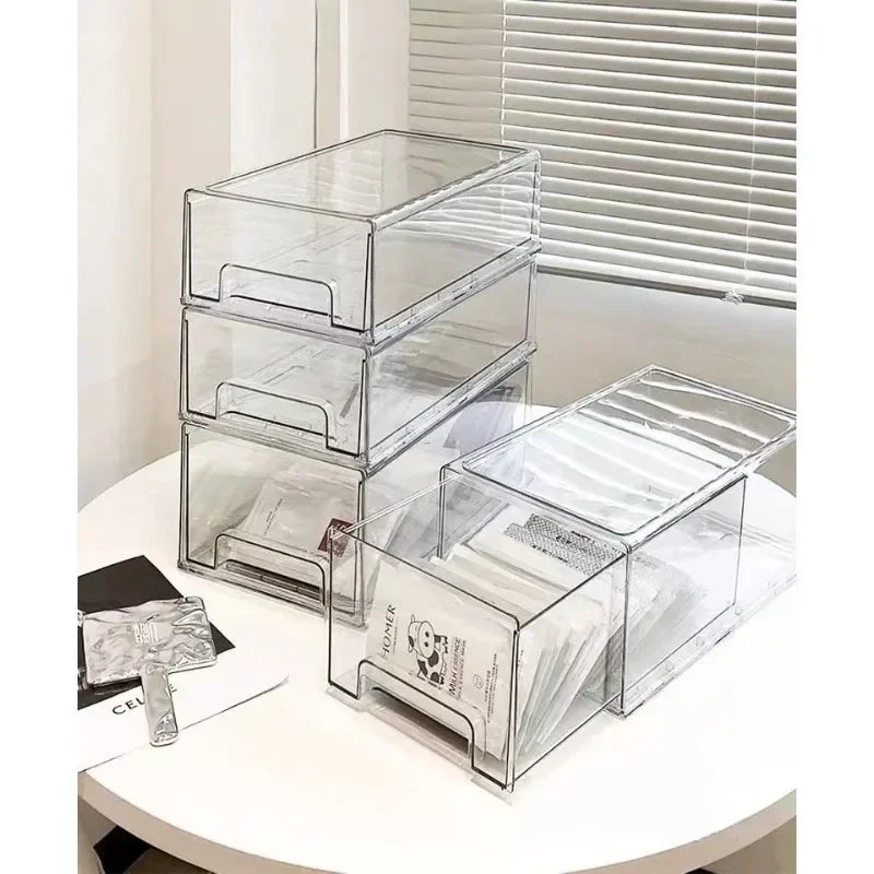 Tiroir de bureau transparent sur un bureau avec fournitures de bureau