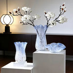 vases modernes bleu clair texture marbrée effet verre soufflé décoration intérieure plateau fruits vase