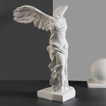 statuette victoire samothrace resine blanche ailes detaillees art grec antique deco